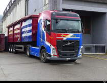 Volvo Sattelschlepper abgestellt in Lyss am 31.12.2023