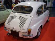 Heckansicht eines Fiat Abarth 850TC. Essen Motorshow am 06.12.2023.