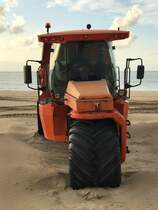 =HOVERTRACK steht am Strand von Ostende im September 2023