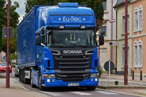 Scania R 560 Sattelzug, aufgenommen in den Straßen von Wasserbillig. 08.2014