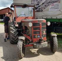 =Hanomag R 28, gesehen auf dem Ausstellungsgelände der Traktorfreunde Wiershausen am Klostergut Hilwartshausen, 05-2023