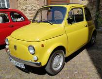=Fiat 500, gesehen bei der Sonderausstellung Fiat 500 auf Schloss Spangenberg im Mai 2023