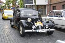 Citroen 11 B startet zur 3. Oldtimersternfahrt des ADAC zum Hessentag in Langenselbold. Startort ist 36088 H�nfeld