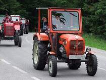 STEYR188,Bj1963,28PS und ein letztes Winken beim Verlassen der Oldtimerausstellung  Turmwirt ; 090621