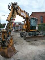 Liebherr Bagger auf einer Baustelle in Fulda am 24.06.2009