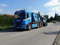 SCANIA 420G mit Tandemachshänger sowie Absetzcontainer zur Entsorgung; 230925