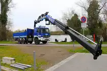 THW Ortsverband Rüsselsheim Mercedes Benz Actros LKW-Kran (Heros Rüsselsheim 37/46) mit aufgebauten Kran am 17.03.24 bei einen Fototermin. Danke für das tolle Shooting Teil 1