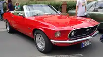 =Ford Mustang, gesehen bei den Fladungen Classics im Juli 2023