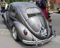 =Sicht- oder Sonnenschutz? Das ist hier die Frage bei dem Ovalikäfer, aufgefallen bei den Fladungen Classics im Juli 2023