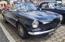 =Fiat 124 Spider, Bj. 1973, stehtbei den Fladungen Classics 2023 im Juli 23