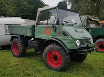 =Unimog, ausgestellt bei der Oldtimerveranstaltung in Tann/Rhön, 09-2023