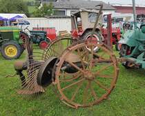 =Kuxmann Kartoffelroder, ausgestellt bei der Oldtimerveranstaltung in Tann/Rhön, 09-2023