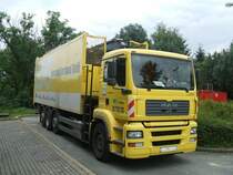 MAN LKW mit 390 PS und 4 Achsen ,hinten mit zwei lenkbaren Achsen ,darunter noch eine Liftachse, Unternehmen Entsorgung Dortmund GmbH der Fa. Welge,der LKW ist ca. 2 Jahre alt