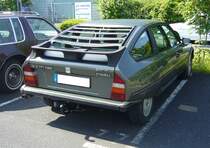 Heckansicht eines Citroen CX 25 GTI Turbo. Besucherparkplatz des Krefelder Eisstadions am 30.05.2024.