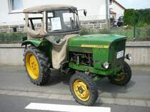 John Deere - Lanz 300 ausgestellt anl. des Ortsjubil�ums von Mittelkalbach am 29.06.2009

