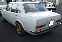 Heckansicht einer Alfa Romeo Alfetta Limousine 1.6.  Forza Italia  = Oldtimertreffen für italienische Fahrzeuge am 30.05.2024 an Mo´s Bikertreff in Krefeld.