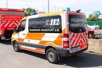 Berufsfeuerwehr Frankfurt am Main Mercedes Benz Sprinter ELW C-Dienst der Wache 30 am 26.05.24 beim Tag der offenen Tür an der Wache 20