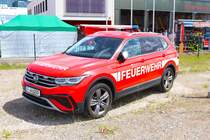 Feuerwehr Frankfurt am Main VW Tiguan KdoW am 26.05.24 beim Tag der offenen Tür an der Wache 20