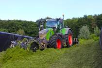 LU Schmidt Ronneburg Fendt 728 Vario mit Silowalze beim 2.Schnitt am 28.05.24 im Main Kinzig Kreis