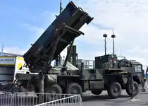 MAN Kat I A1 30.360 VFAEG mit dem MIM-104 Patriot, einem US-amerikanisches bodengestütztes Flugabwehrraketen-System zur Abwehr von Flugzeugen der Bundeswehr am 06.06.24 ILA 2024 Flughafen BER Berlin/Brandenburg.