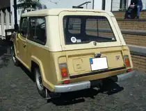 Heckansicht eines Willys Jeepster Commander. 10. Borbecker Classic Day am 09.06.2024 in Essen-Borbeck.