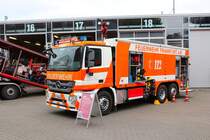BF Frankfurt am Main Mercedes Benz Actros Lentner GTLF10 (Florian Frankfurt 4/26) am 02.06.24 beim Tag der offenen Tür auf der Wache 4