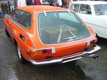 Heckansicht eines Volvo P1800ES. 16. Oldtimer-Festival an der  Alten Dreherei  in Mülheim an der Ruhr am 16.06.2024.