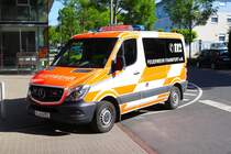 BF Frankfurt am Main Mercedes Benz Sprinter ELW C-Dienst 6/10 am 02.06.24 beim Tag der offenen Tür auf der Wache 1
