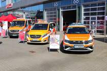 BF Frankfurt am Main VW Tiguan KdoW A-Dienst, Mercedes Benz Vito ELW B-Dienst 1/11 und Mercedes Benz Sprinter ELW C-Dienst am 02.06.24 beim Tag der offenen Tür auf der Wache 1