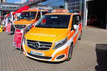 BF Frankfurt am Main Mercedes Benz Vito ELW B-Dienst 1/11 am 02.06.24 beim Tag der offenen Tür auf der Wache 1