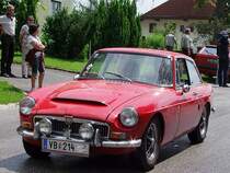 MG nimmt trotz Regen bei der Oldtimerrundfahrt in Neukichen/Vckla teil; 090705