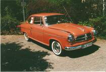 Auf der im Sommer 2003 im Taunus stattgefundenen Oldtimer und Traktorenschau war auch diese Borgward Isabella mit der fantastischen Farbe zu sehen (digitalisiertes Dia)