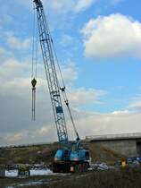 ein MDK 504 bei Brckenbauarbeiten in der Nhe von Rangsdorf am 02.03.06