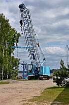 immer noch im Dienst RDK 200 mit E-Anschlu, kein Dieselmotor, Bj.89, Eigenmasse 30t, Tragkraft 22t, Herst.-Nr.: 0871
in einem Flottenhafen in Stralsund am 16.06.09