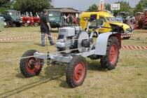 Kramer Allesschaffer bei der Arbeit anl. der Oldtimerausstellung in 76689 Karlsdorf-Neuthard am 29.06.09 
