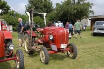 Porsche Junior mit M�hbalken, bei der Oldtimerausstellung in 76689 Karlsdorf-Neuthard am 29.06.09 
