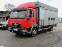 MAN mit Aufbau zum Großviehtransport; 240402