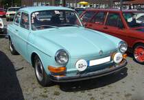 VW Typ 3 1600 L Limousine, wie er von 1969 bis 1973 produziert wurde. Der Typ 3 wurde bereits 1961 vorgestellt. Im Jahr 1969 wurde die Baureihe  facegeliftet  und erhielt einen verlängerten Vorderwagen. Dieser, im Farbton marinablau lackierte Typ 3, wurde vermutlich im Jahr 1972 produziert. Der im Heck verbaute, gebläsegekühlte, Vierzylinderflachboxermotor hat einen Hubraum von 1584 cm³ und leistet 54 PS. Oldtimer-Revival auf dem Gelände der Kokerei Zollverein in Essen am 28.07.2024.