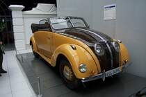 Automuseum in Amerang. Dieses Modell von Adler mit seinem ganz besonderen Gesicht. JUli 2007