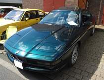 Dieser BMW E31 840Ci wurde 1995 erstmalig zugelassen. Zwischen Januar 1993 und Mai 1996 wurden genau 3.075 Autos vom Typ 840Ci produziert. Der V8-Motor hat einen Hubraum von 4398 cm³ und leistet 286 PS. Ein solcher 840 Ci stand 1995 mit einem Kaufpreis von mindestens DM 130.000,00 in den Preislisten der BMW AG. Oldtimer-Revival auf dem Gelände der Kokerei Zollverein in Essen am 28.07.2024.