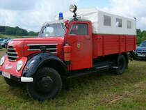 Die Garant K30 Feuerwehr nochmals von der Fahrerseite aus gesehen.