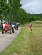 Porsche Junior Schlepper nimmt an der Rundfahrt beim Landwirtschaftsfest in M�hlau drann teil