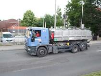 IVECO-Stralis430 der AVE, Teilbetrieb Tierk�rperverwertung Regau ist am Weg zu einem Schlachtbetrieb; 090710