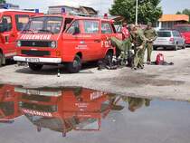 VW-T3 incl. der Wettkampfmannschaft zum Feuerwehr-Landeswettbewerb2009 in Ried i.I.; 090710