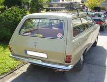 Heckansicht eines Opel Kadett B CarAvan aus dem Jahr 1970 im Farbton mistralbeige. Oldtimertreffen an der Bleibergquelle Velbert am 22.09.2024.
