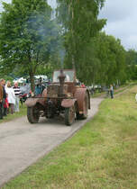 Auch der unrestaurierte Lanz nahm an der Rundfahrt zum Landwirtschaftsfest in M�hlau drann teil
