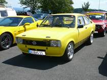 Opel Kadett C steht auf dem Parkplatz der Sennhütte am 05.07.2009