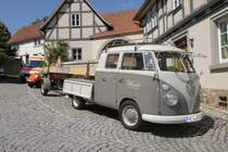 VW T1 der Firma K�MMETH als Doppelkabiner mit kurzer Ladepritsche bei den Fladungen Classics 2009