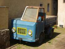 Multicar 22 im nicht restaurierten Zustand am 25.05.2008 aufgenommen in S�rnewitz bei Mei�en. Man kann nur hoffen, da� solche Fahrzeuge aufbereitet werden und noch lange zu sehen sind.