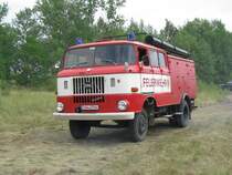 Lkw W 50 L als Schlauchwagen der -FEUERWEHR- aus dem Altmarkkreis Salzwedel beim 11. Perleberger Oldtimer- und Milit�rfahrzeugtreffen, Flugplatz Perleberg 12.07.2009